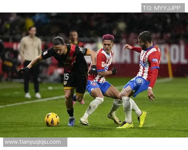 西甲激战巴萨5-1大胜里昂点球大战瞬间点燃全场激情